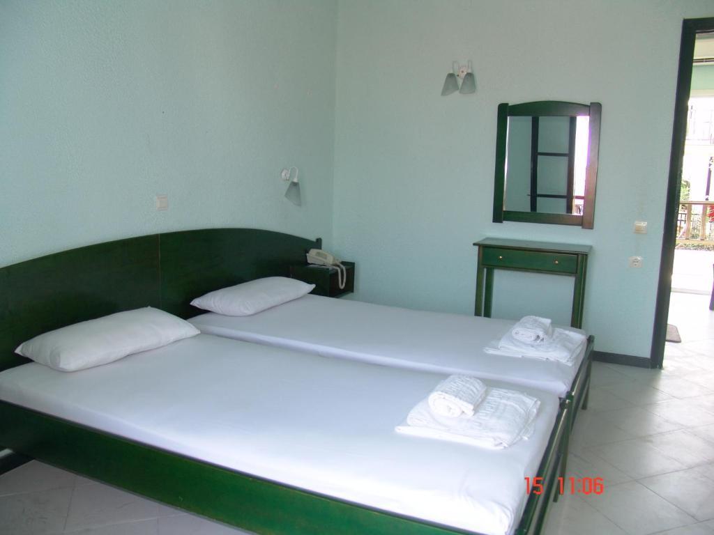 Nikos Apartments Afytos Eksteriør billede