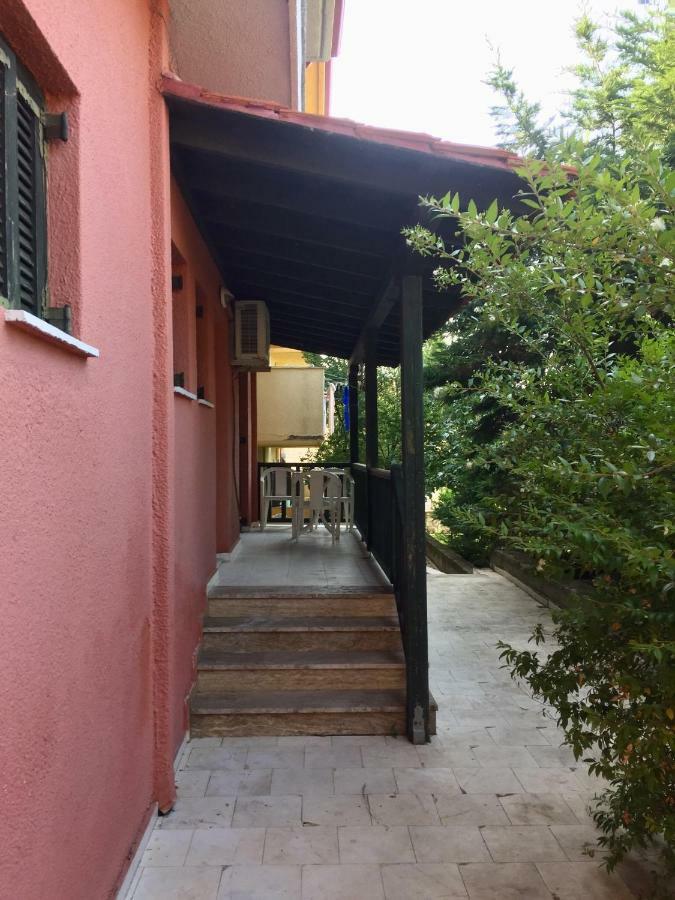 Nikos Apartments Afytos Eksteriør billede