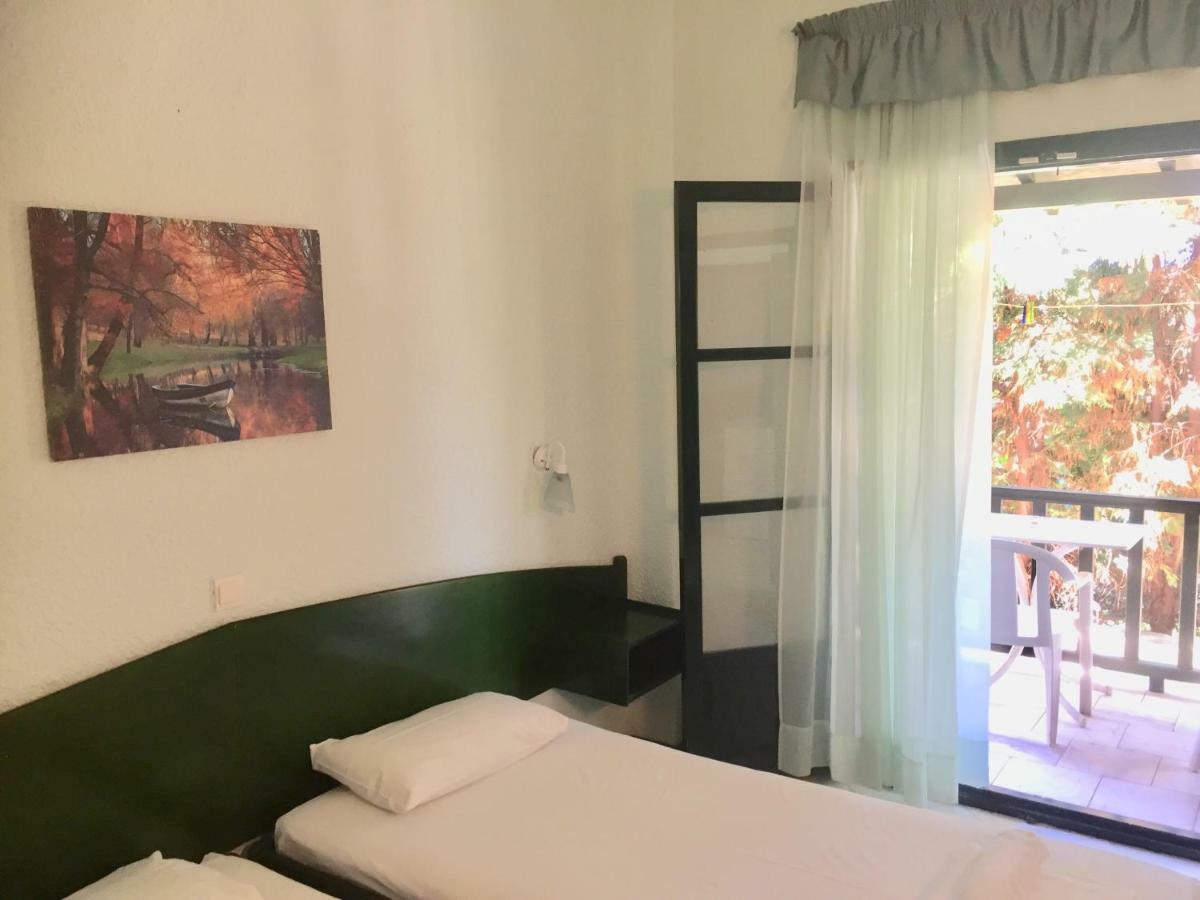 Nikos Apartments Afytos Eksteriør billede